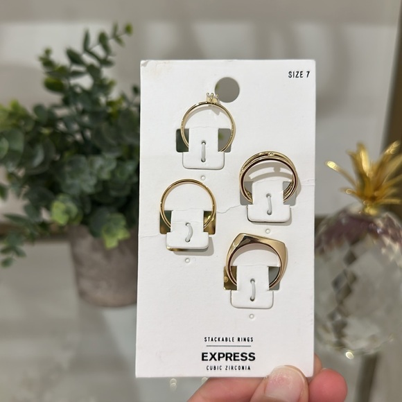 Mixed Rhinestone Ring Set - Picture 7 of 9